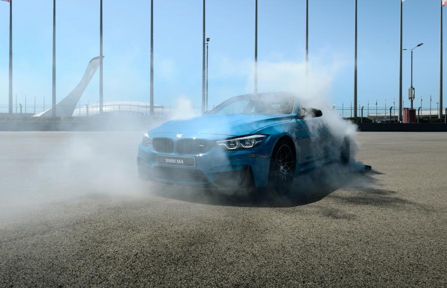  BMW M4 Coupe Competition 2017 года  (RU) (фото 6 из 15)